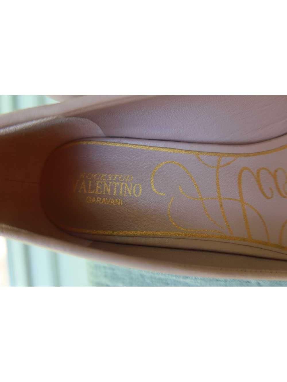 Valentino Garavani Beige Leather Rockstud Pointed Toe Ballet Flats - Picture 8 of 9